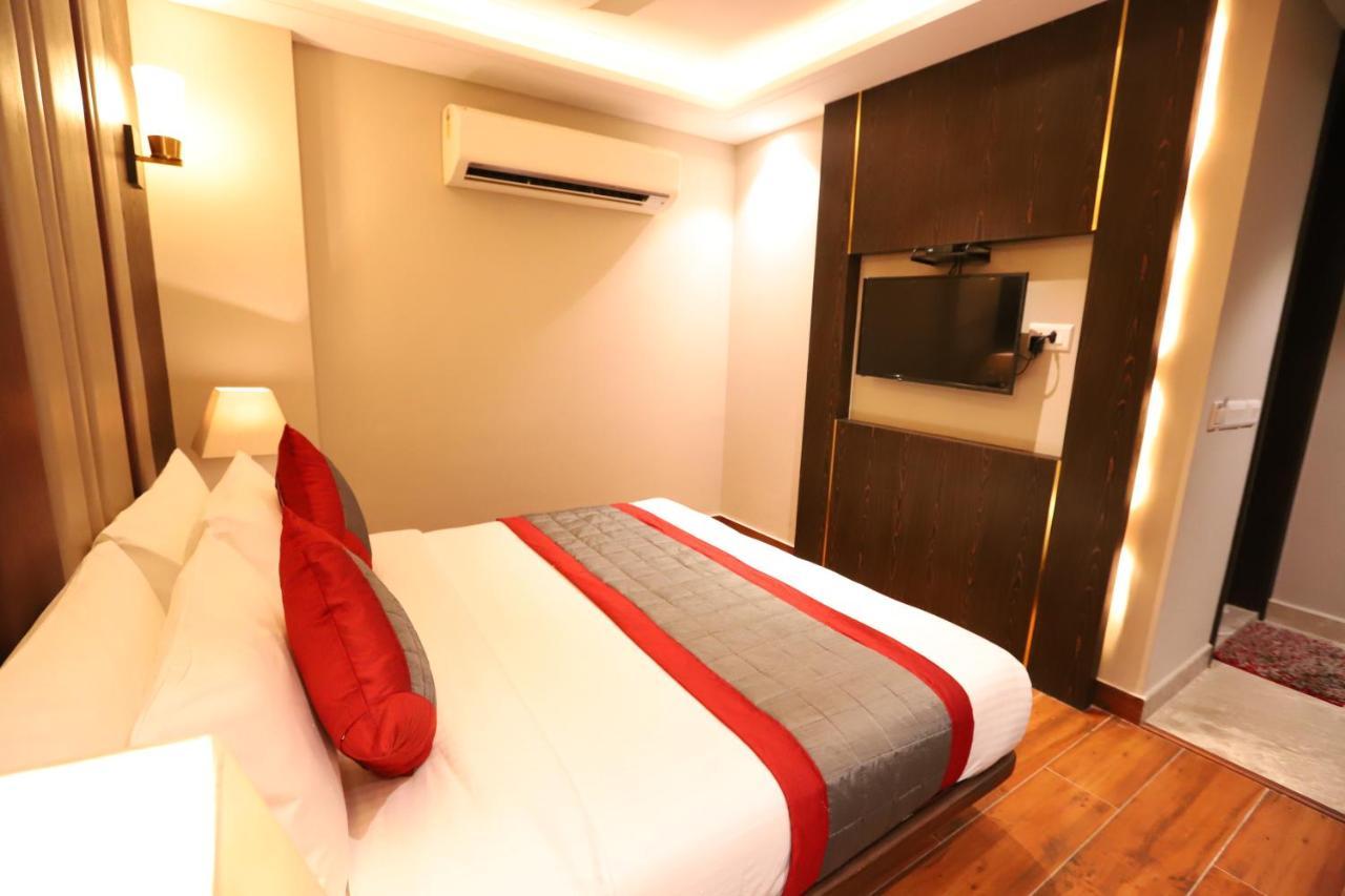 Hotel The Magic Tree - Paharganj Yeni Delhi Dış mekan fotoğraf
