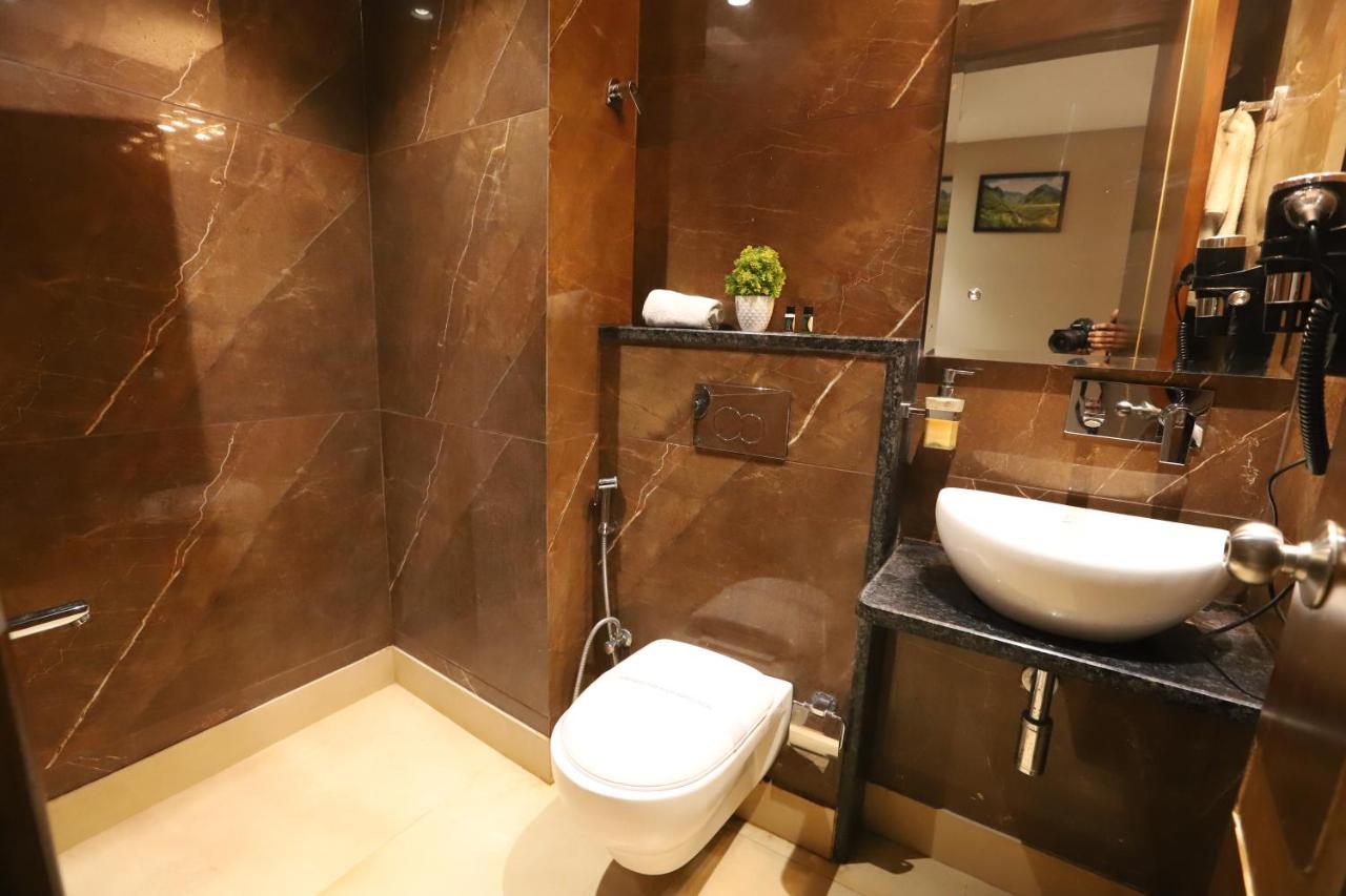 Hotel The Magic Tree - Paharganj Yeni Delhi Dış mekan fotoğraf