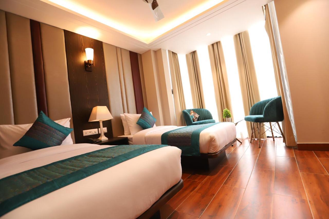 Hotel The Magic Tree - Paharganj Yeni Delhi Dış mekan fotoğraf