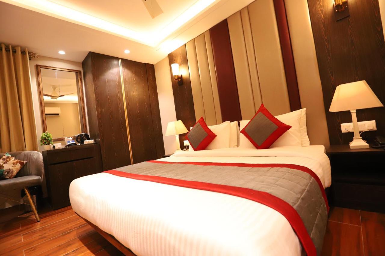 Hotel The Magic Tree - Paharganj Yeni Delhi Dış mekan fotoğraf