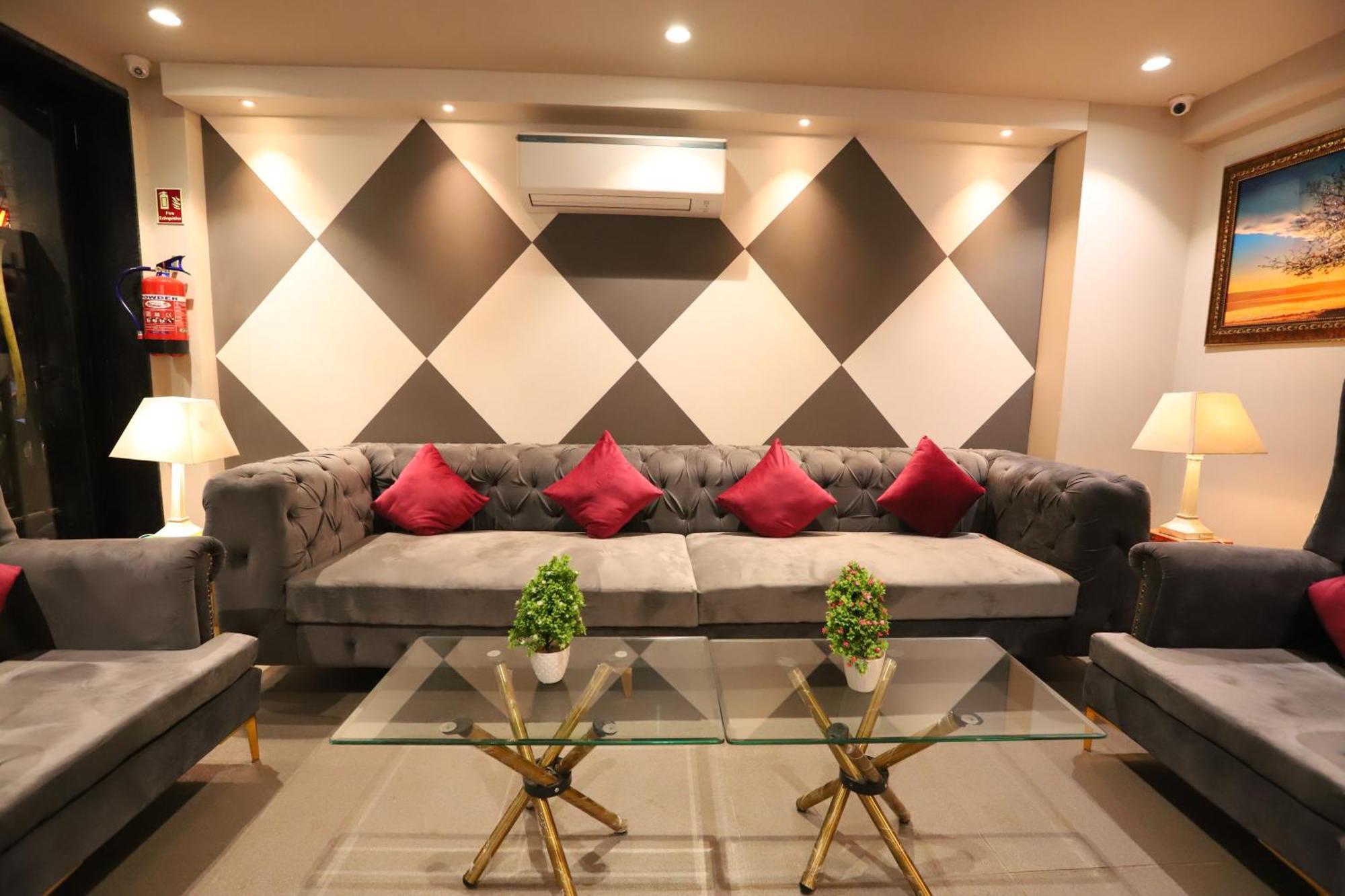 Hotel The Magic Tree - Paharganj Yeni Delhi Dış mekan fotoğraf